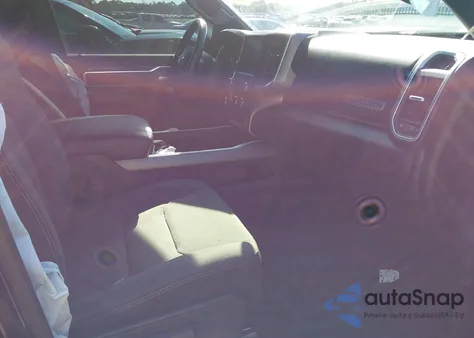 2021 Ram 1500 Big Horn Quad Cab 4X2 6'4 Box из США, поврежденный, VIN 1C6RREBT8MN795039